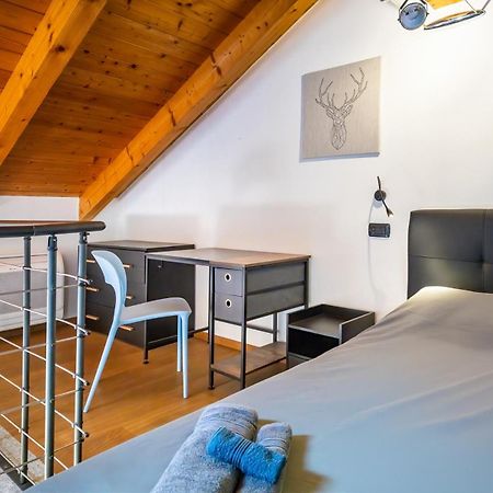 Strepitoso Loft Con Vista Duomo Leilighet Alba  Eksteriør bilde